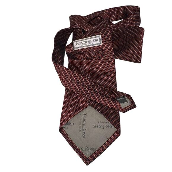 Tesoro Rosso Handmade in Italy 100% Silk Geometric Print Designer Tie - Picture 2 of 8
